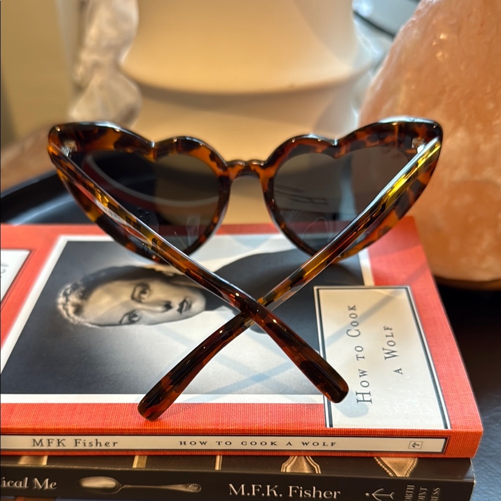 Saint Laurent Loulou 54mm Heart-Shaped Tortoise Sunglasses - Picture 7 of 7